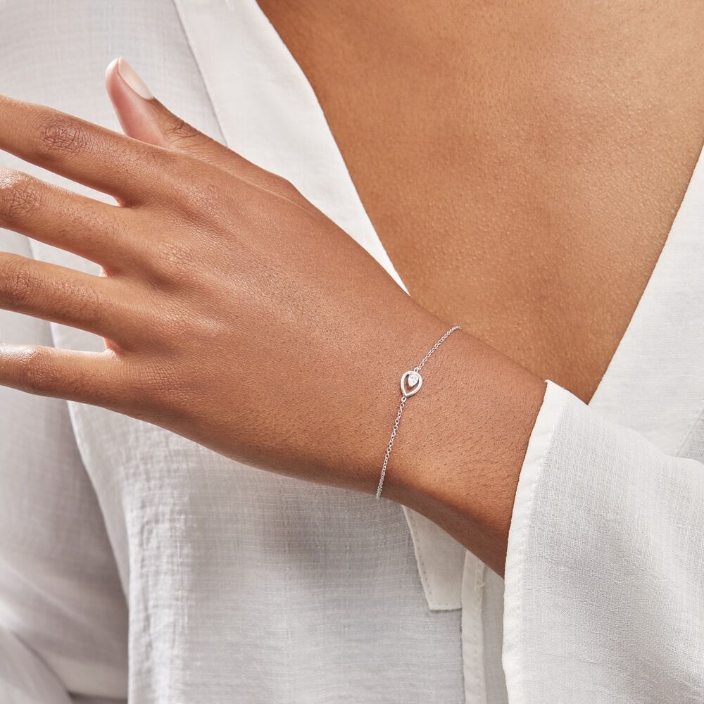 Beautiful Maple Leaf Platinum Bracelet